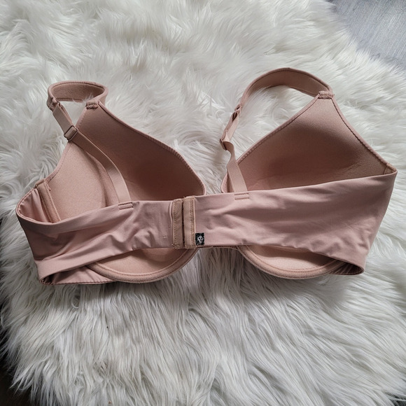 Anne Klein Women’s 42D Nude T-Shirt Bra Full Coverage Adjustable Straps GUC - Picture 2 of 6